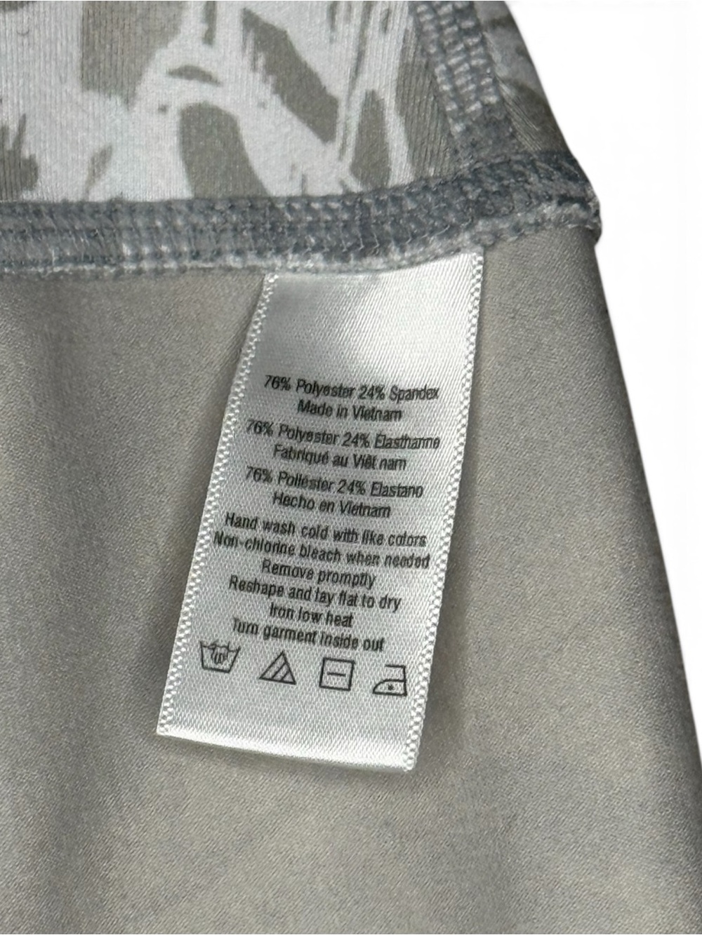 Alo Yoga Palm Springs Air Brushed High Waisted Leggings Size L White Gray Prints - Picture 11 of 11
